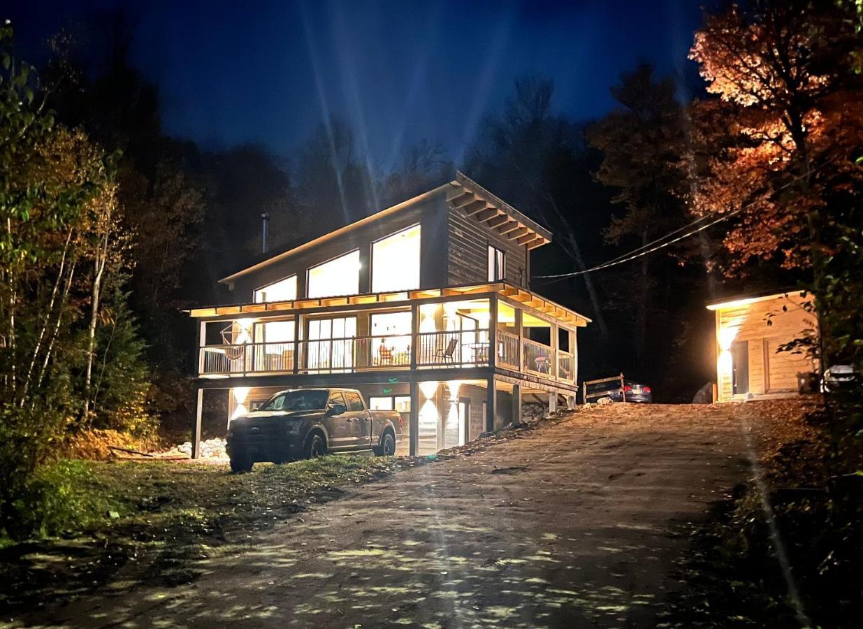 Le Venerable Villa LʼAnse-Saint-Jean Buitenkant foto